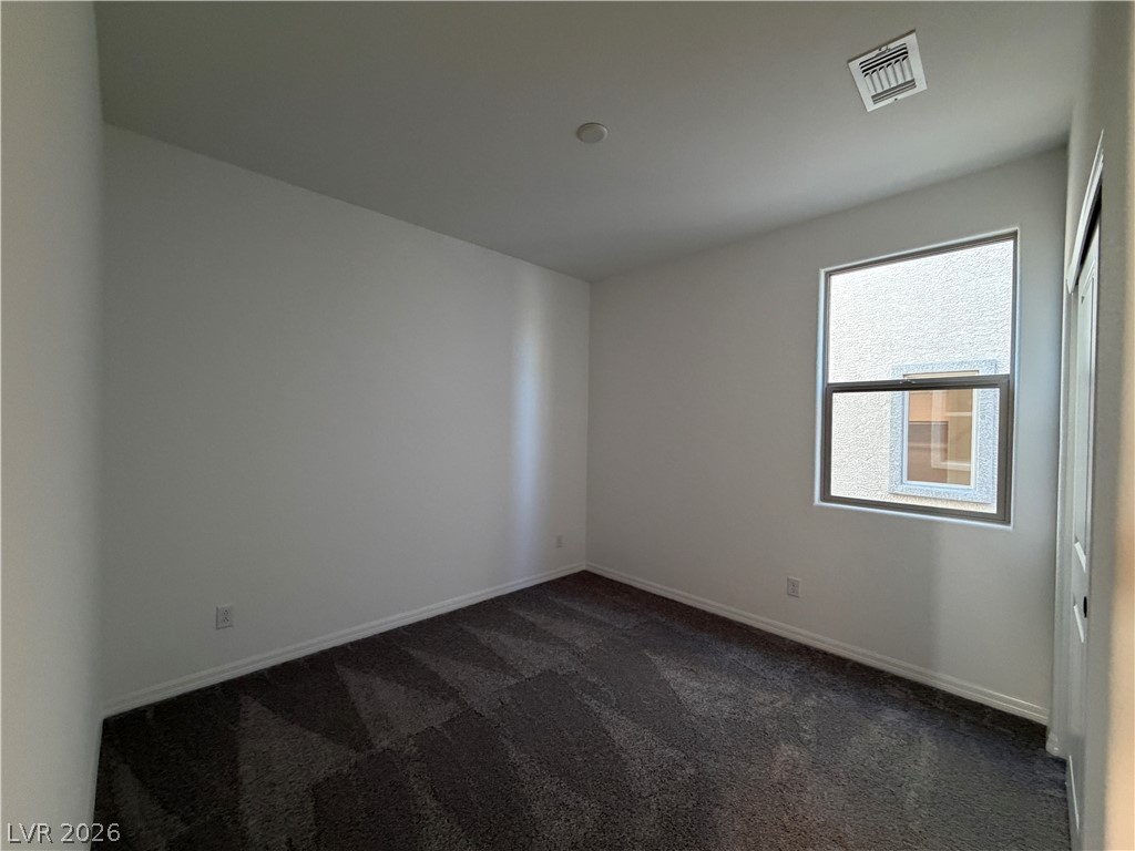 10290 Dallington Street Property Photo 6