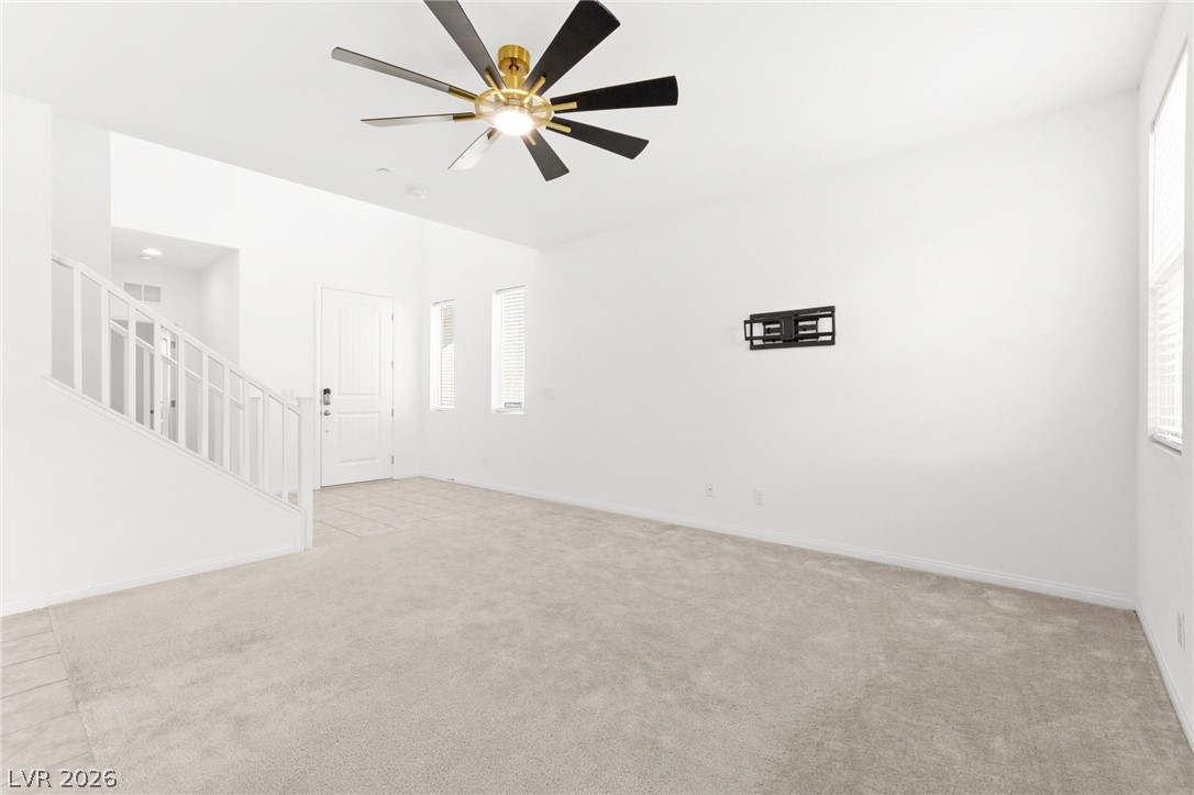 528 Sunny Pointe Street Property Photo 2