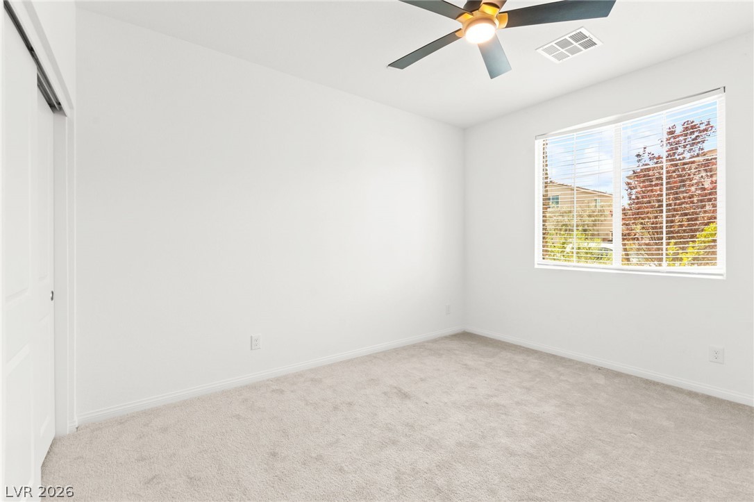 528 Sunny Pointe Street Property Photo 21