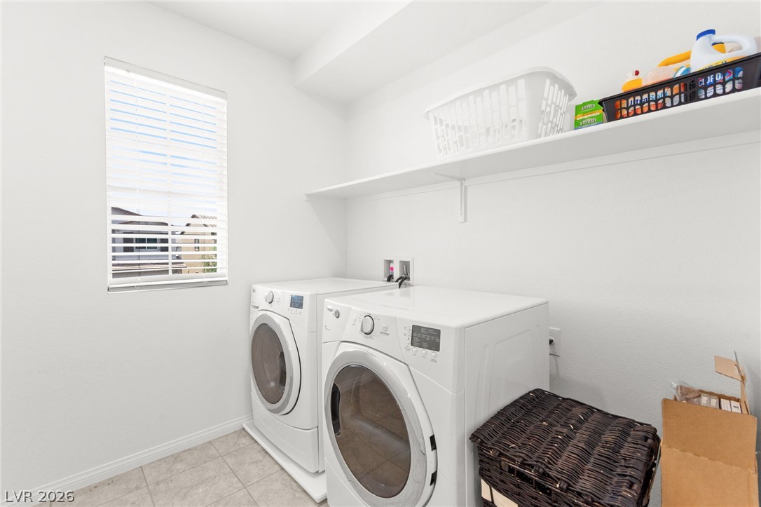 528 Sunny Pointe Street Property Photo 42