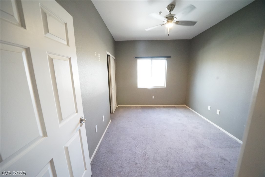 2291 West Horizon Ridge Parkway 4220 Property Photo 17