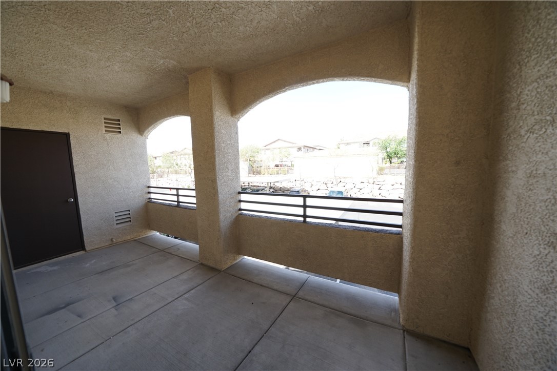2291 West Horizon Ridge Parkway 4220 Property Photo 22