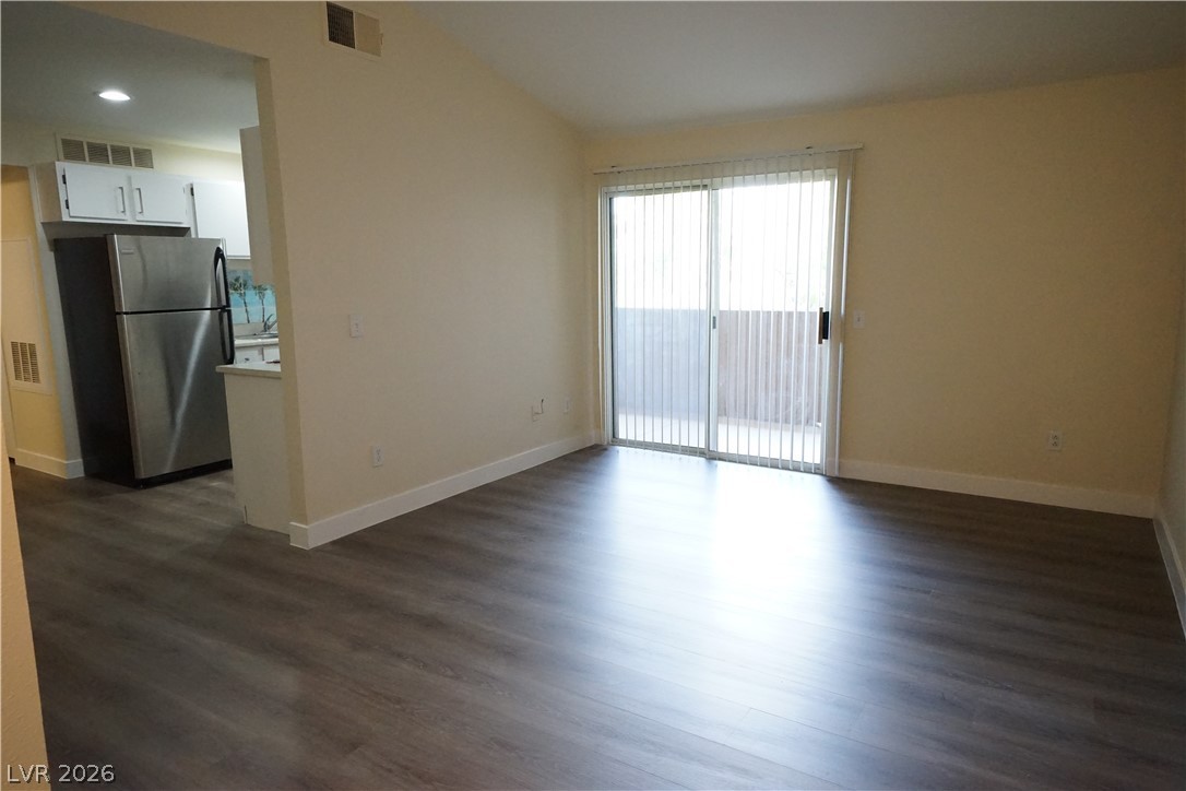 231 West Horizon Ridge Parkway 622 Property Photo 4
