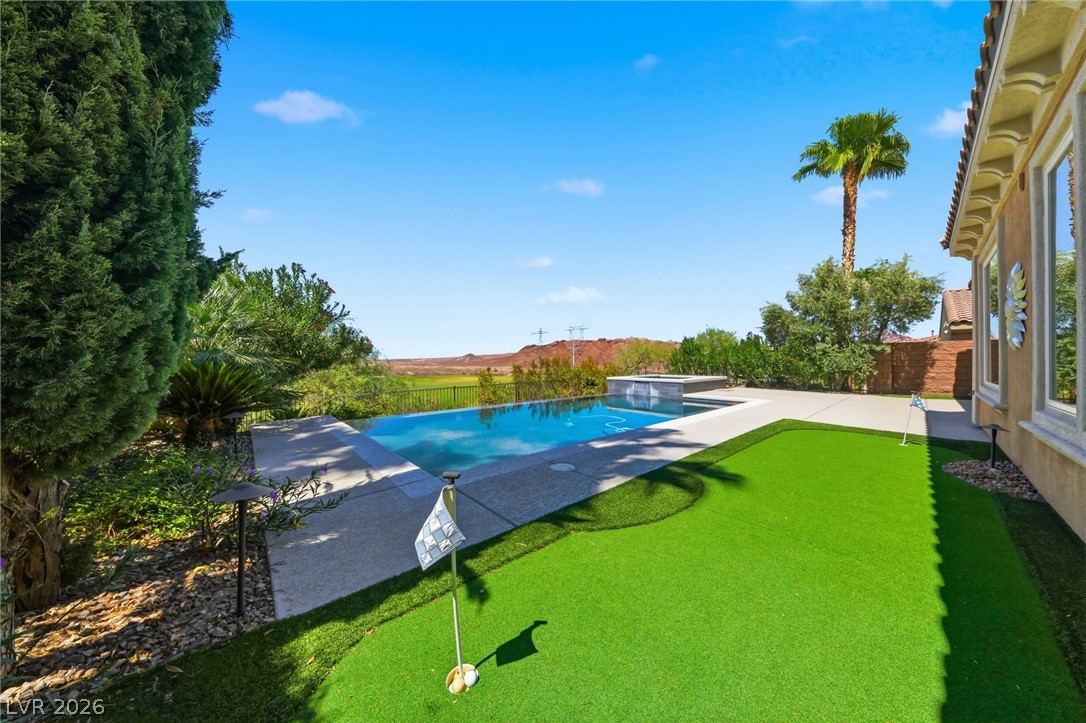 19 Contrada Fiore Drive Property Photo 44