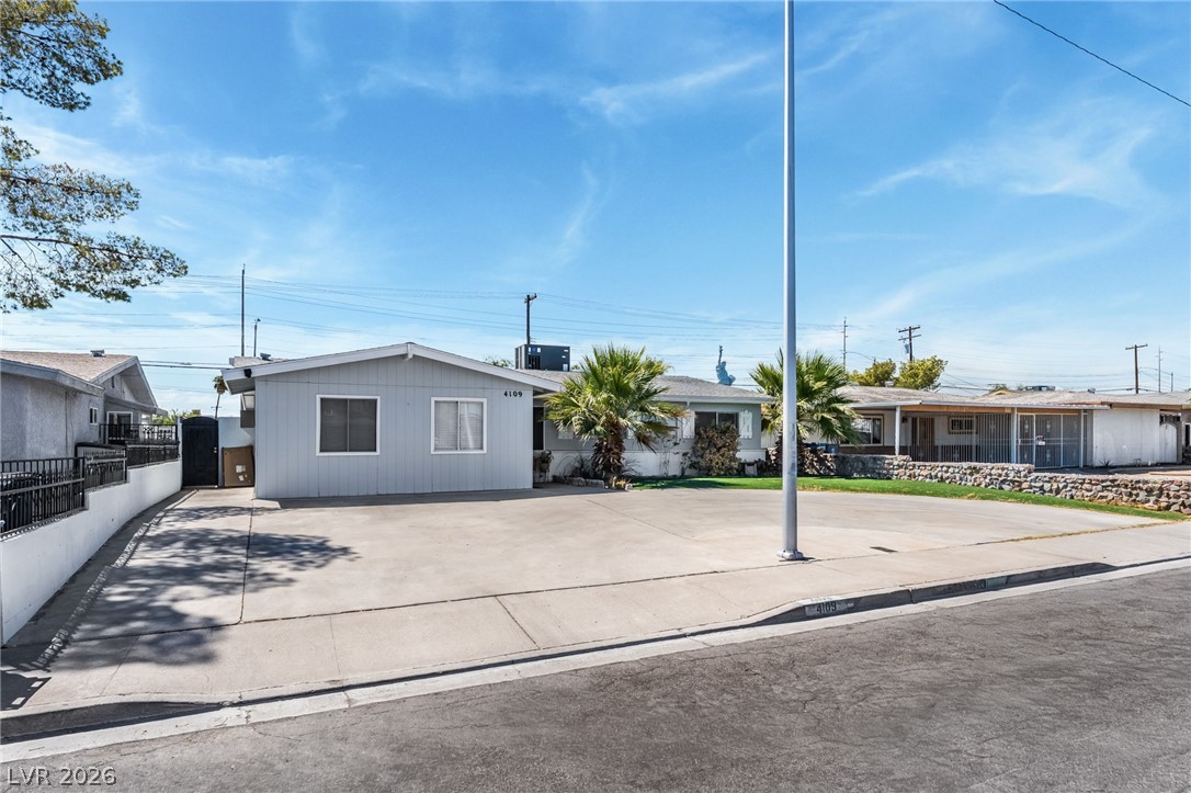4109 Via Vaquero Avenue Property Photo 5