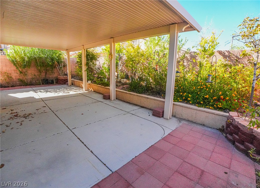 10900 Calistoga Springs Court Property Photo 8