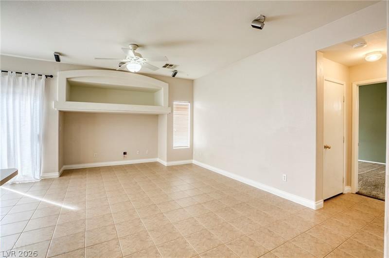 2818127 Property Photo 9