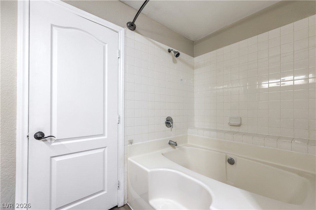 3145 East Flamingo Road 1123 Property Photo 10