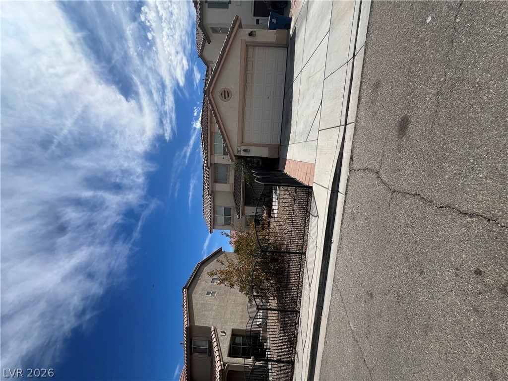 8031 Jeannie Marie Court Property Photo 2