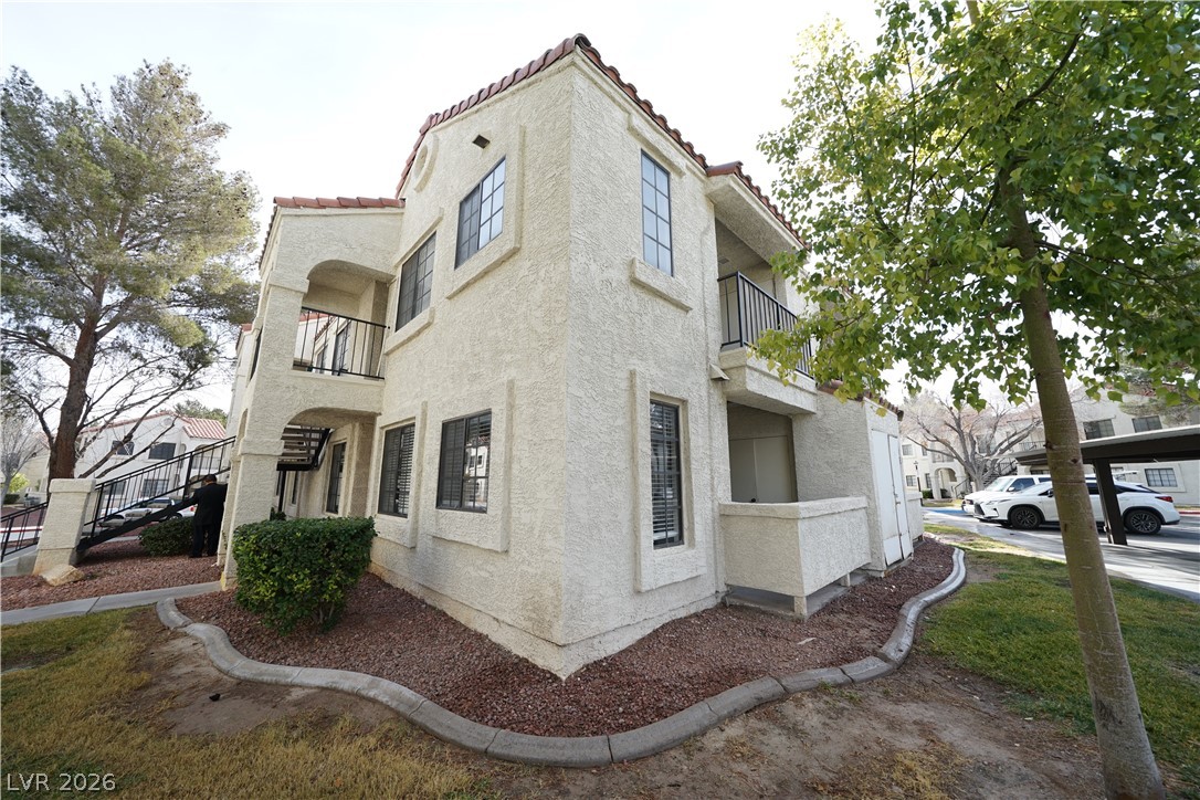 4729 Nara Vista Way 102 Property Photo 1
