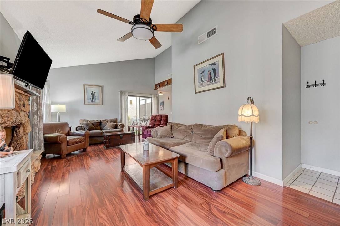1824 Arbol Verde Way Property Photo 4