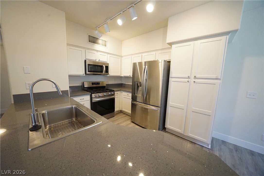 50 Aura De Blanco Street 18101 Property Photo 11