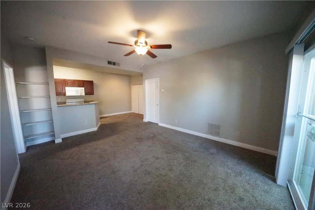 5146 South Jones Boulevard 104 Property Photo 6