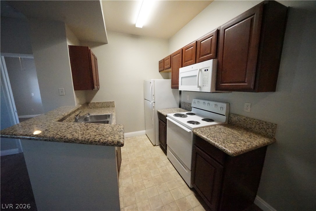5146 South Jones Boulevard 104 Property Photo 10