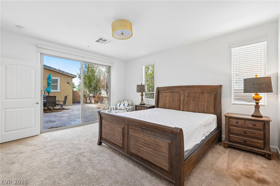 1100 East Sunset Road Property Photo 4