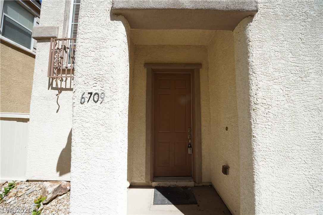 6709 Bluebell Garden Street Property Photo 4