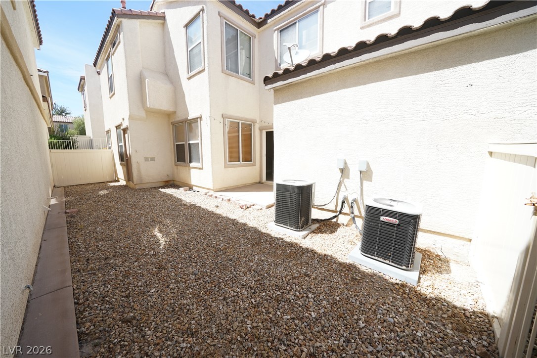 6709 Bluebell Garden Street Property Photo 12