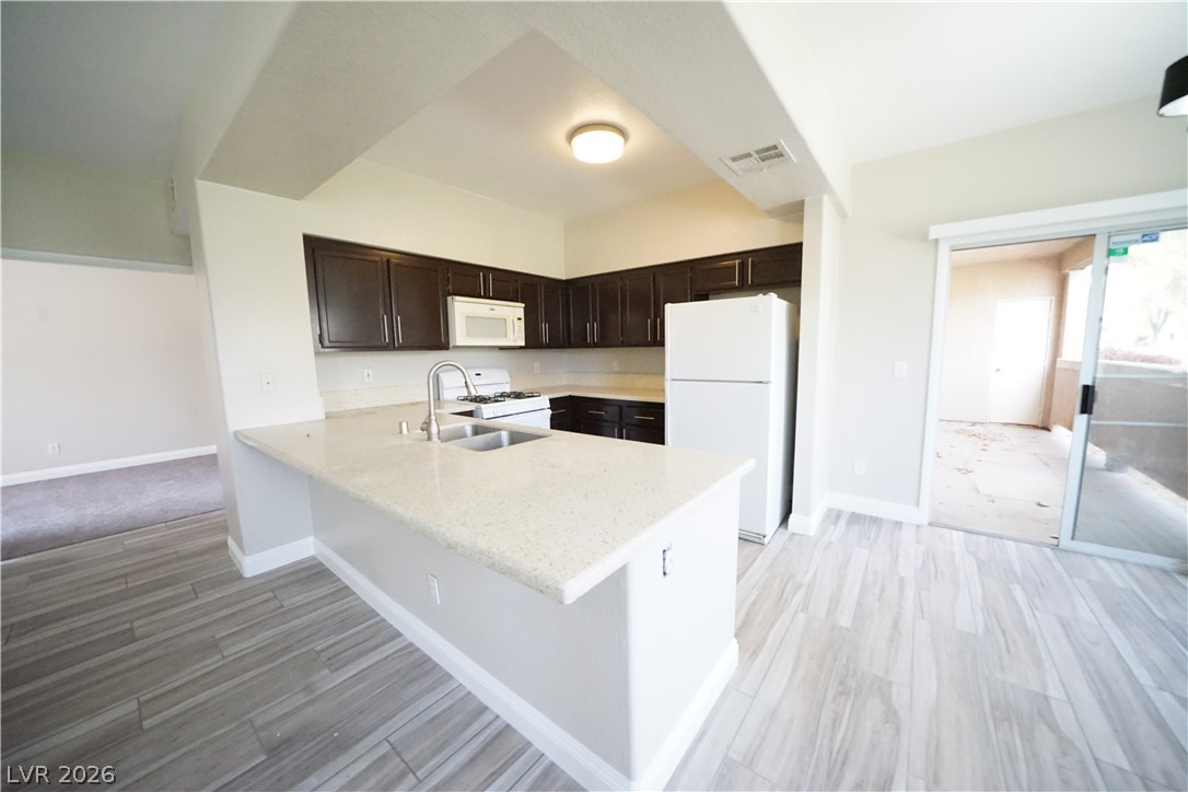7704 Himalayas Avenue 103 Property Photo 10