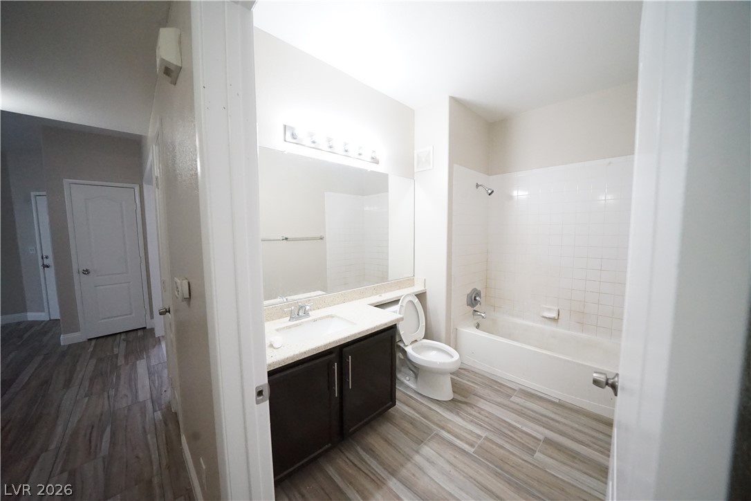 7704 Himalayas Avenue 103 Property Photo 18