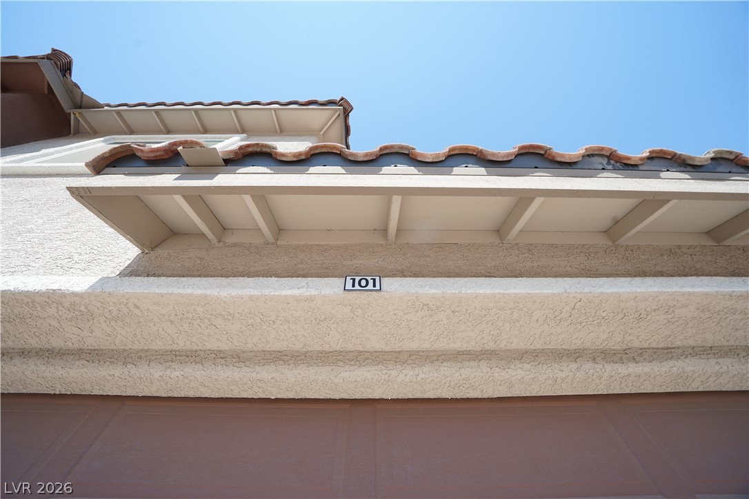 8507 Insignia Avenue 101 Property Photo 5