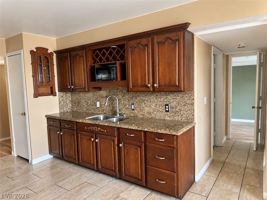 504 Falcon Lane Property Photo 7