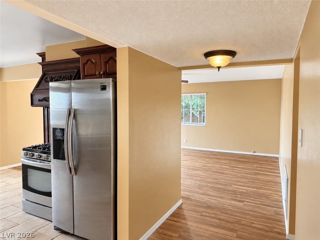 504 Falcon Lane Property Photo 11