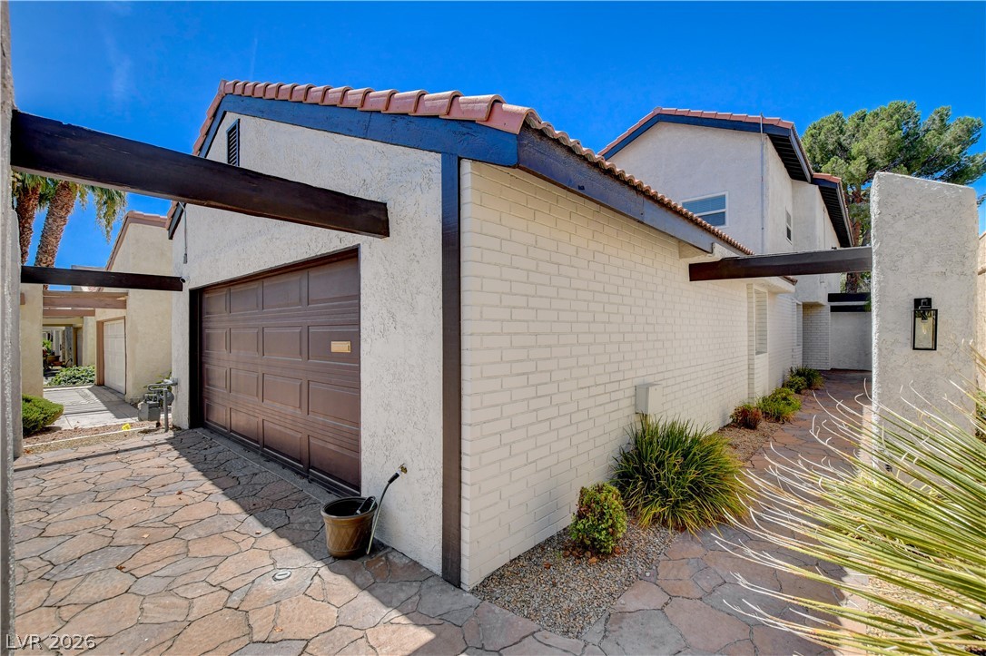 3200 Bel Air Drive Property Photo 4