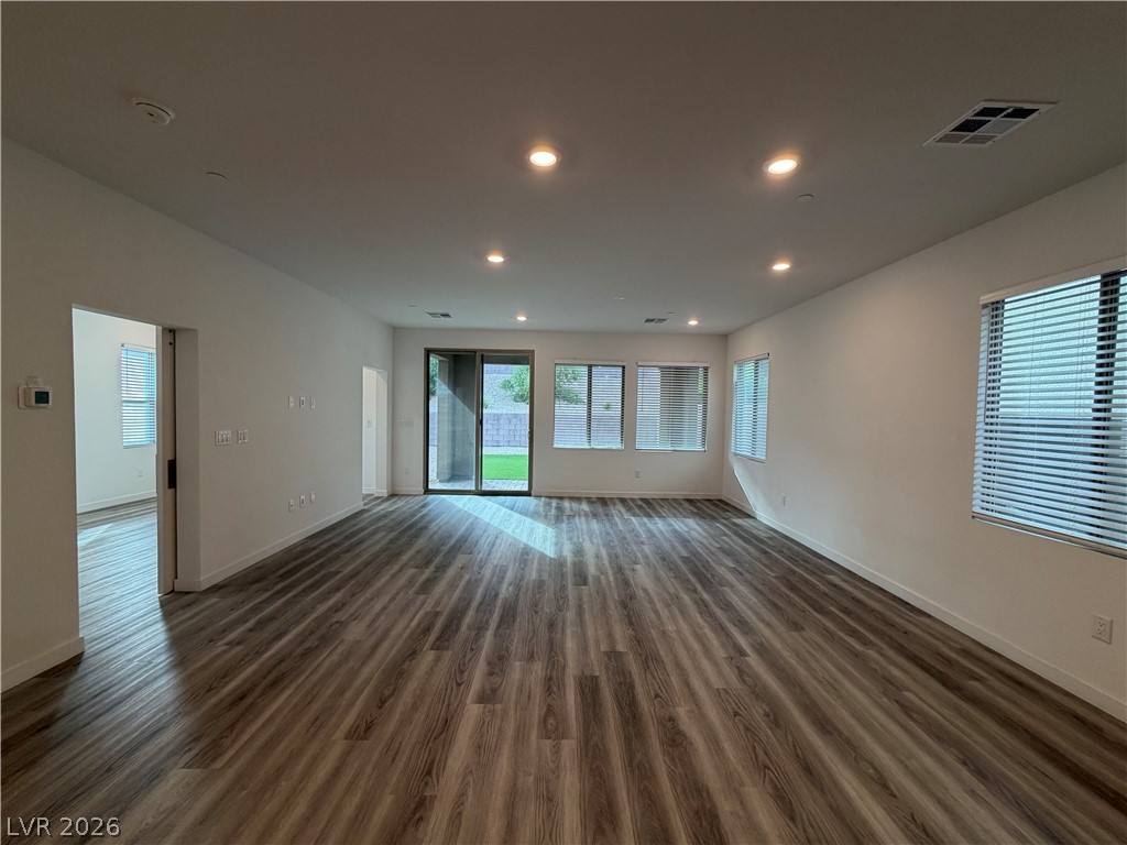 91 Medianoche Street Property Photo 13