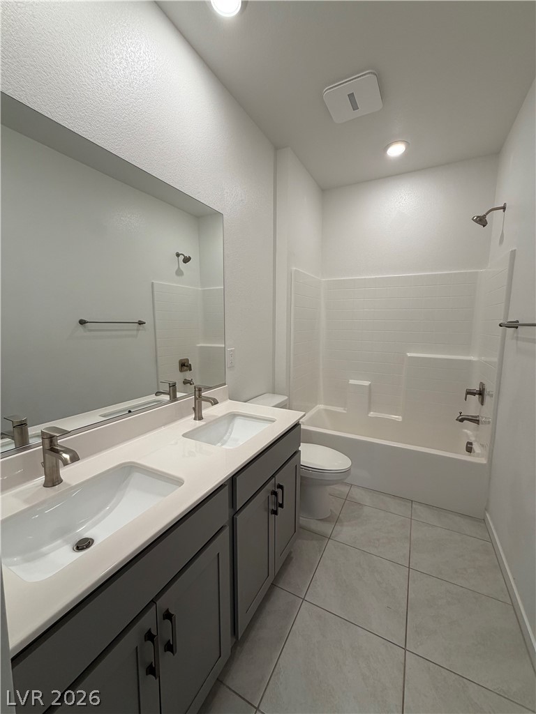 91 Medianoche Street Property Photo 30