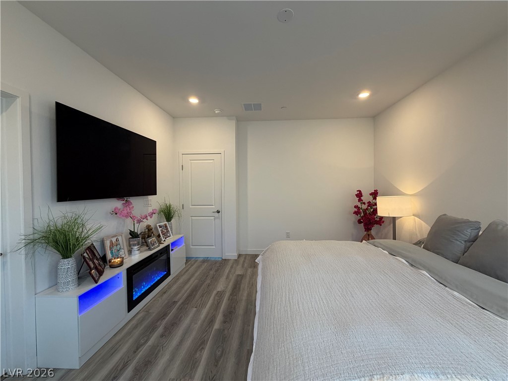 91 Medianoche Street Property Photo 37