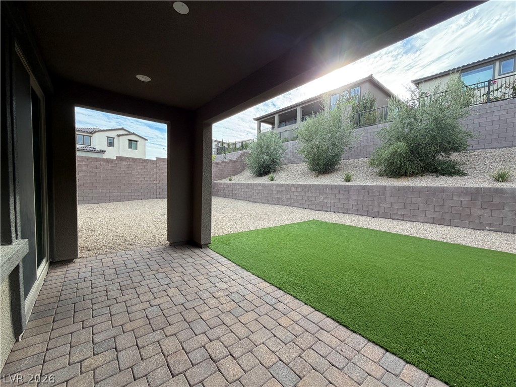 91 Medianoche Street Property Photo 45