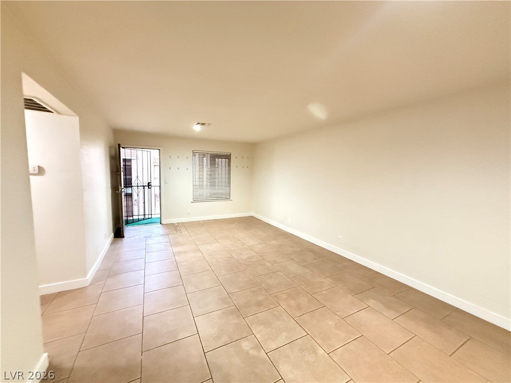 4744 West Twain Avenue D Property Photo 7