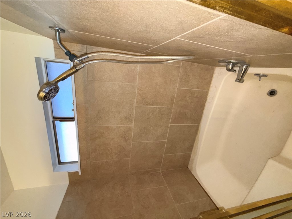 4744 West Twain Avenue D Property Photo 11
