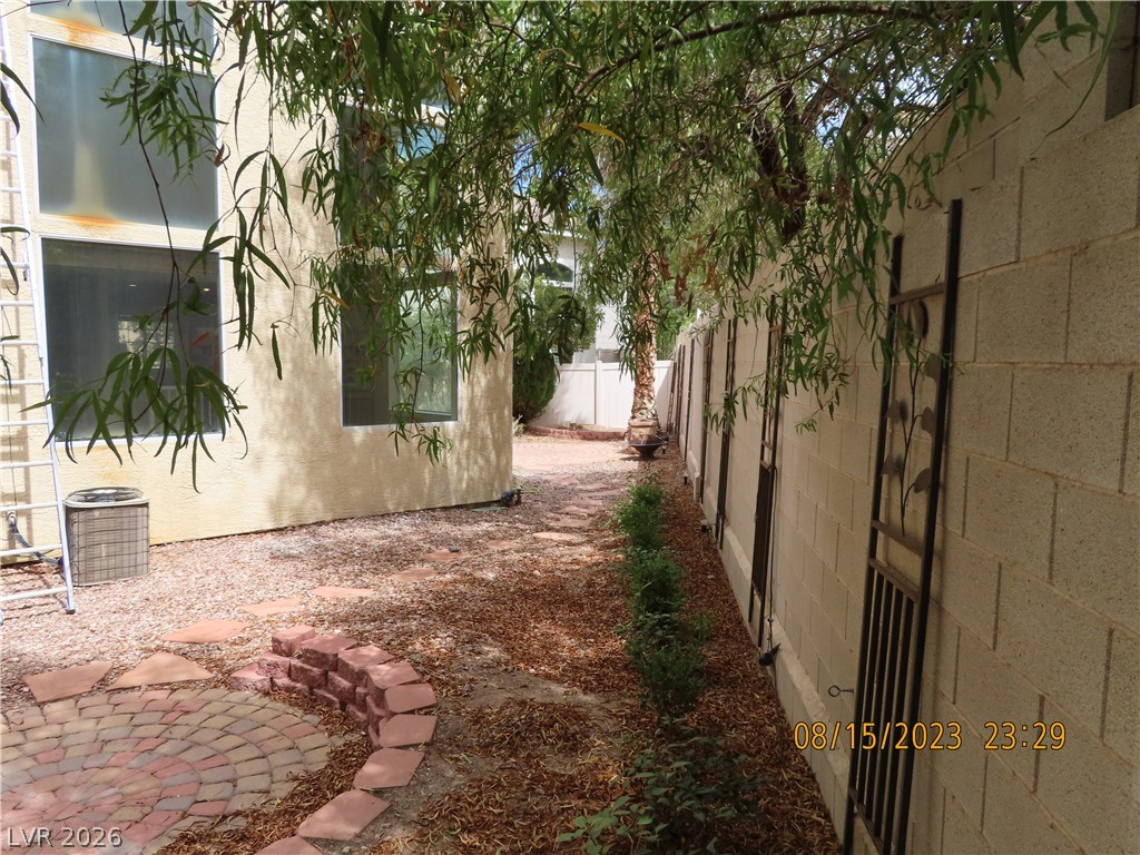 1561 Tillman Falls Avenue Property Photo 7