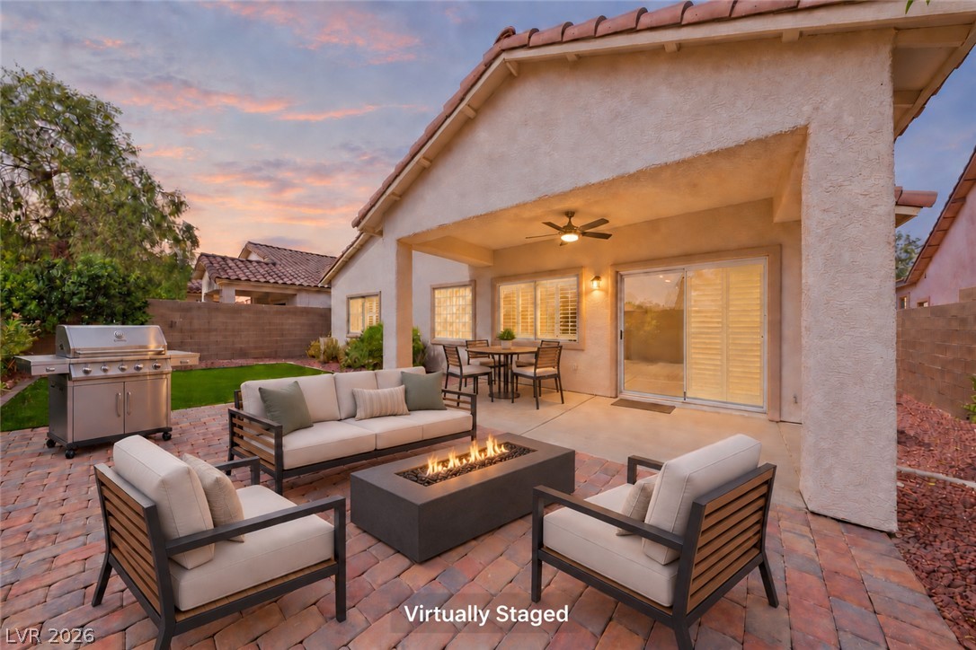 2772 Gallant Hills Drive Property Photo 2