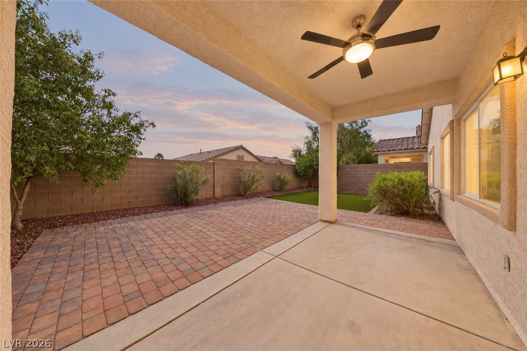 2772 Gallant Hills Drive Property Photo 10