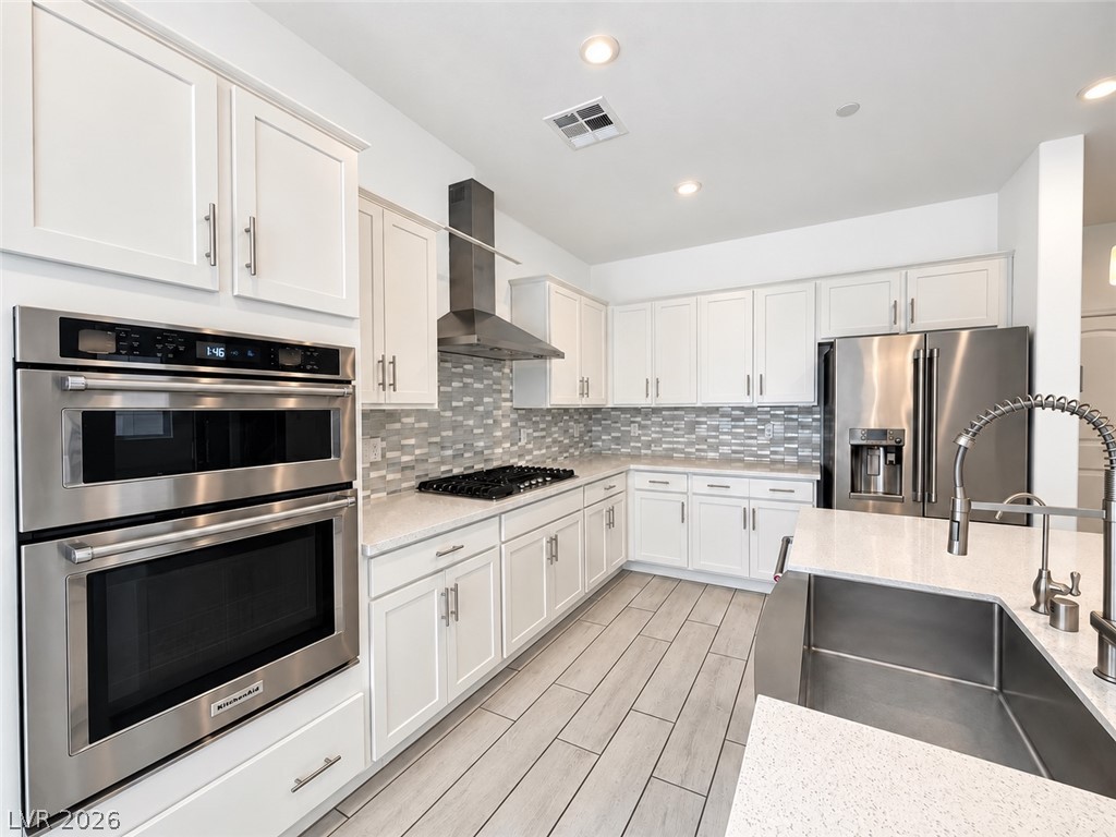 1033 Huckburn Avenue Property Photo 3