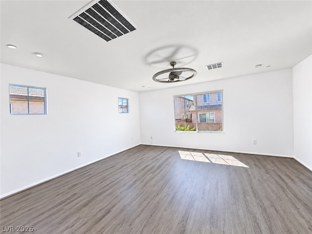 1033 Huckburn Avenue Property Photo 13
