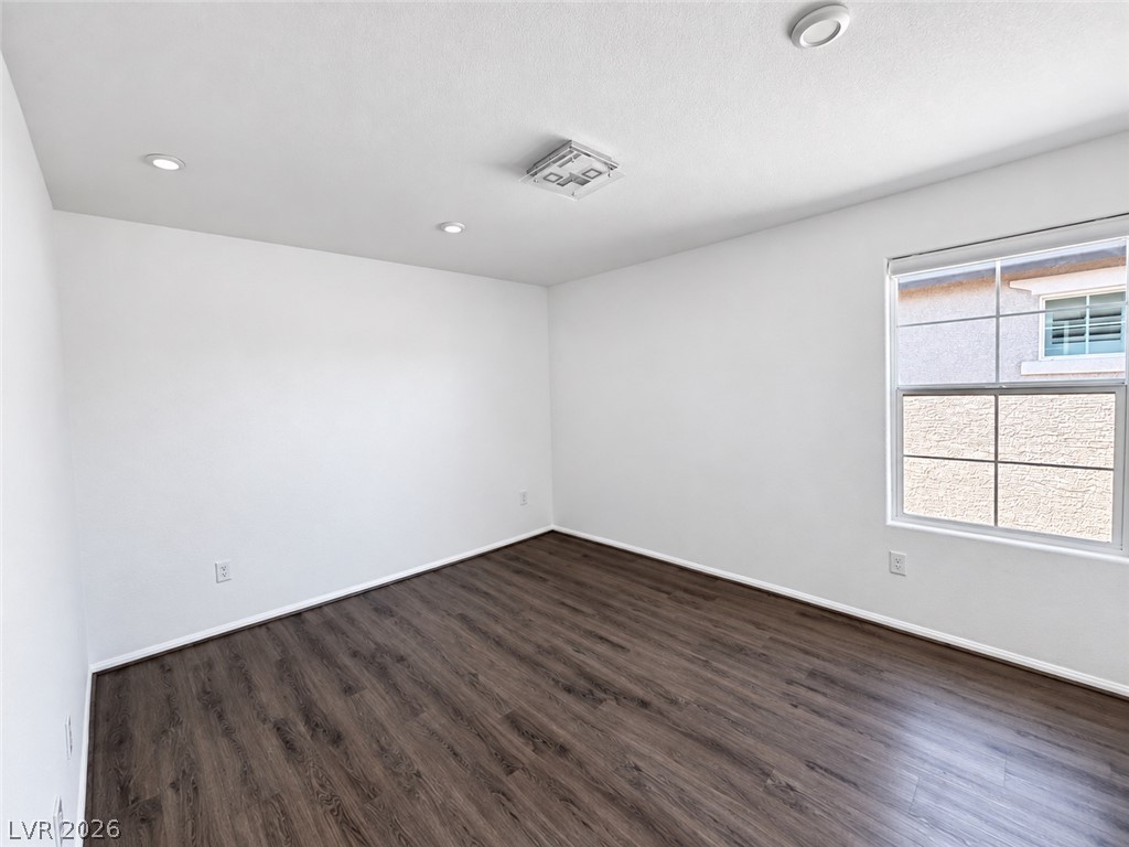 1033 Huckburn Avenue Property Photo 17