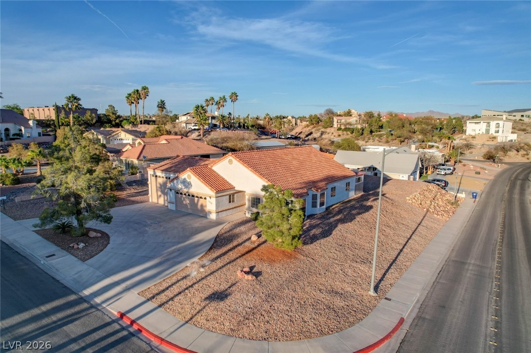 1319 Highland Court Property Photo 1