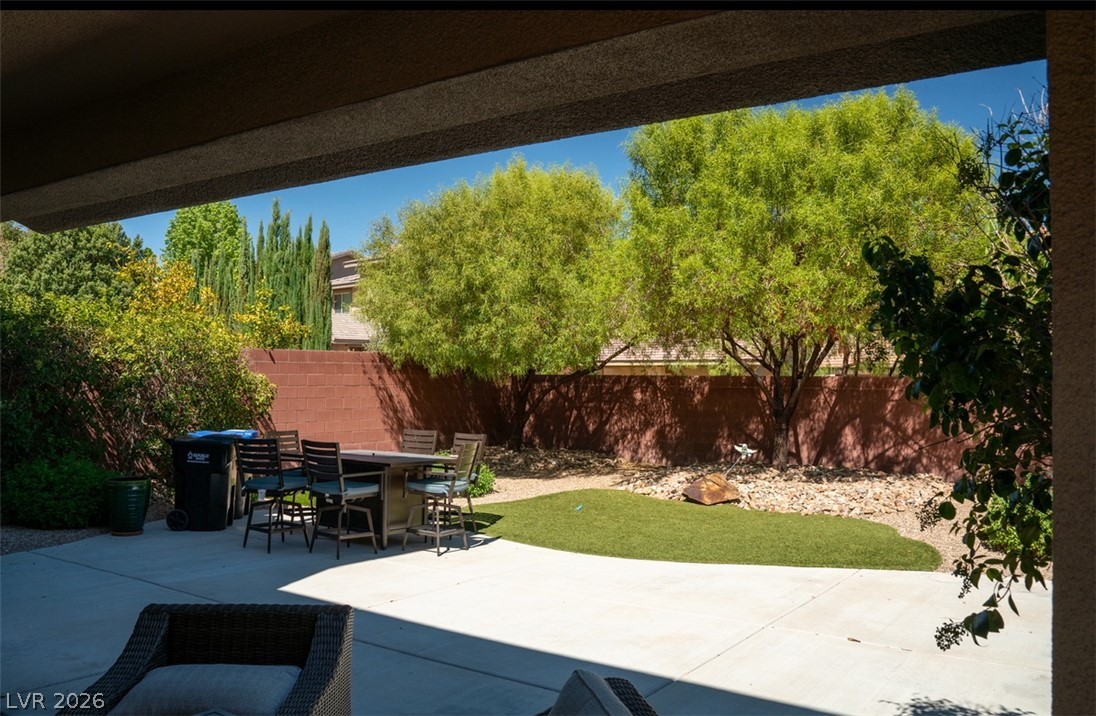 5608 Beckett Hill Court Property Photo 4