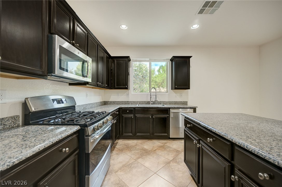 5608 Beckett Hill Court Property Photo 17