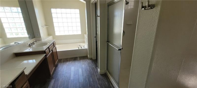 4821 Whisper Lake Avenue Property Photo 18
