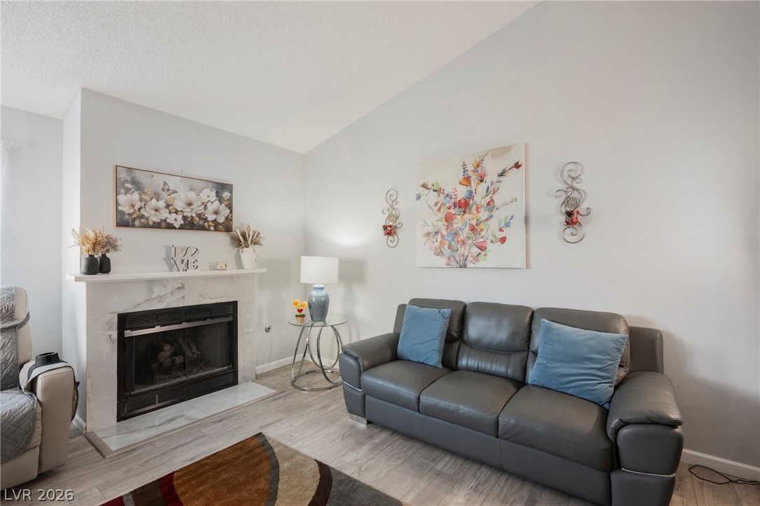 3213 Oyster Bay Street Property Photo 8