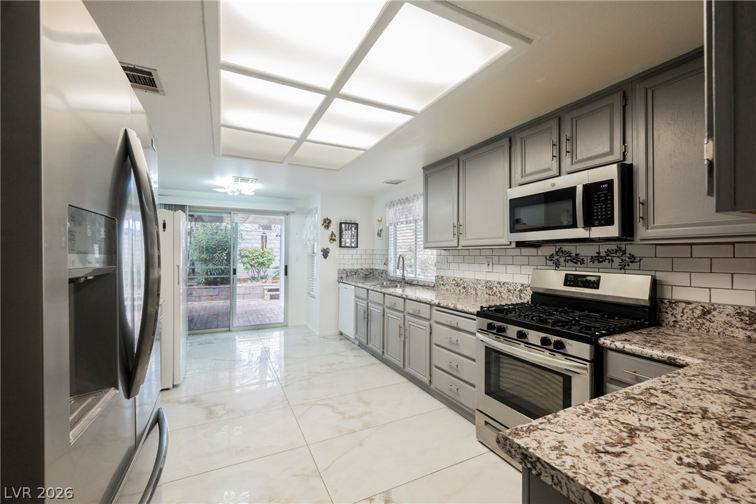3213 Oyster Bay Street Property Photo 13