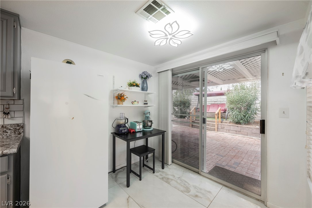 3213 Oyster Bay Street Property Photo 15