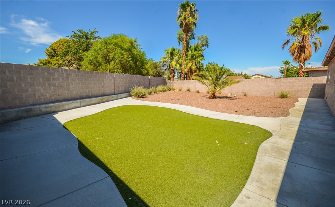 6772 Carrera Drive Property Photo 11