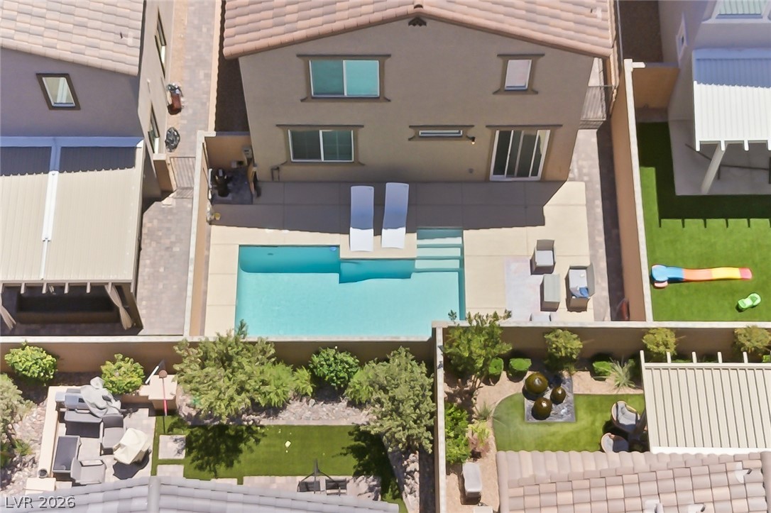 10946 Fennel Avenue Property Photo 6