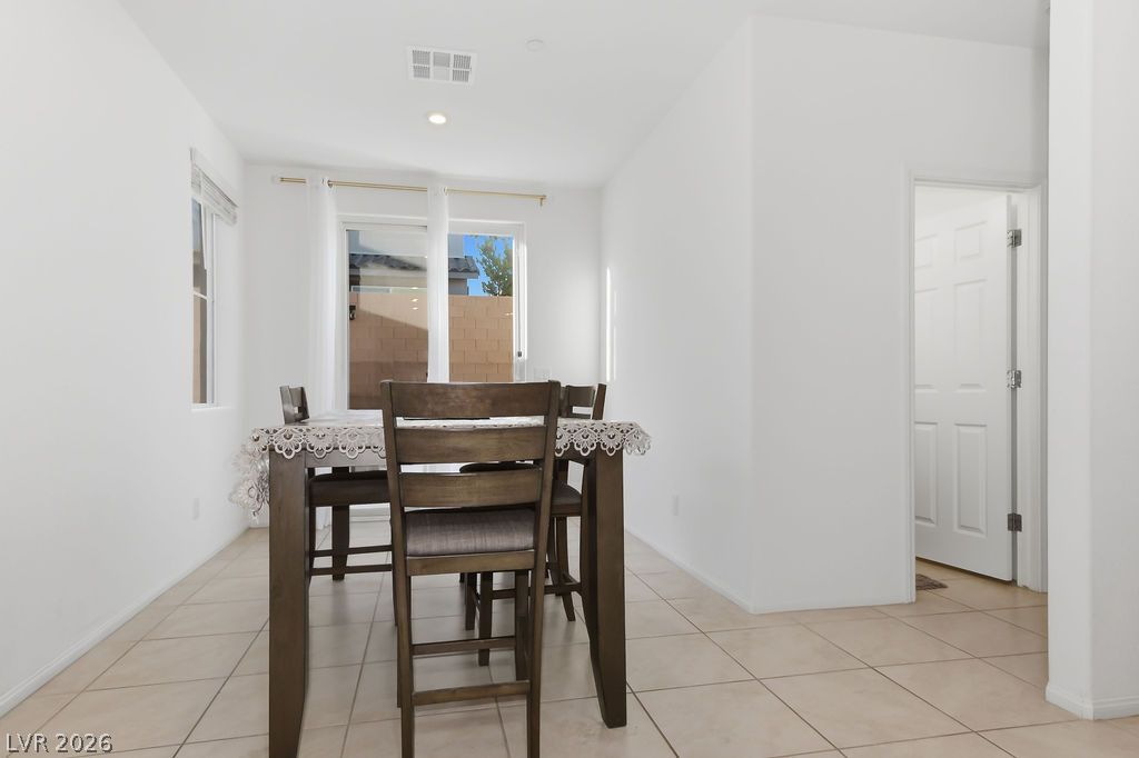 10946 Fennel Avenue Property Photo 20