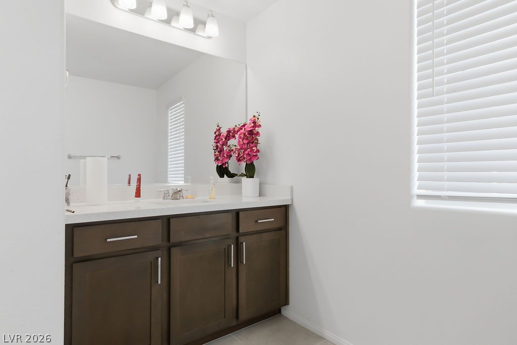 10946 Fennel Avenue Property Photo 29